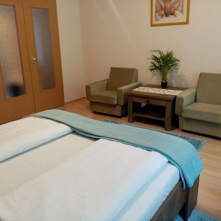 Hévíz Lake Apartman Esterno foto