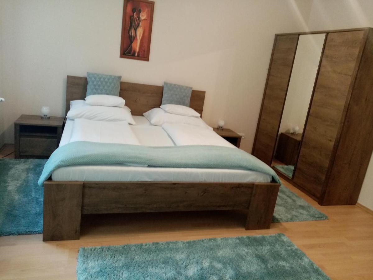 Hévíz Lake Apartman Esterno foto